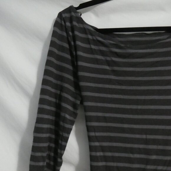 H&M | medium | Striped Shirt With Matching Tie Waist Front - Picture 8 of 14